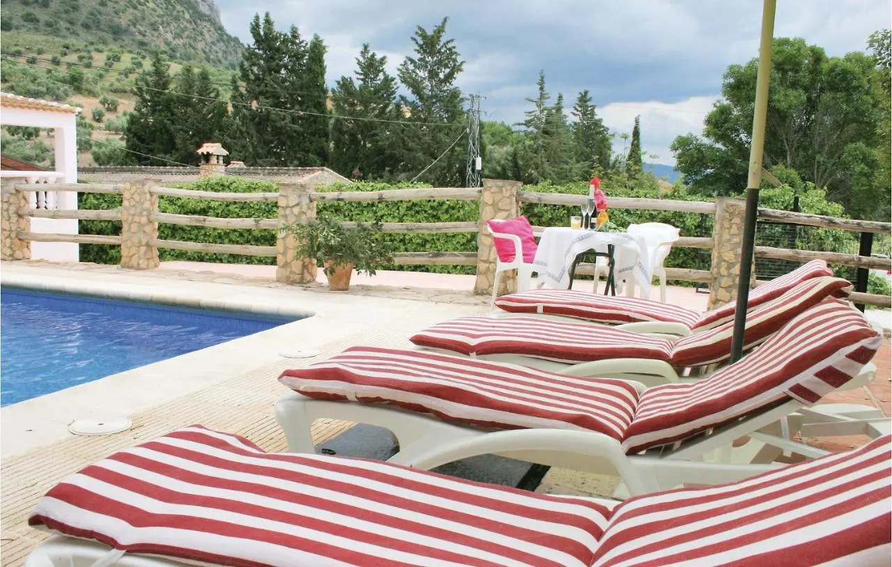 2 Bedroom Lovely Home In El Gastor Holiday home